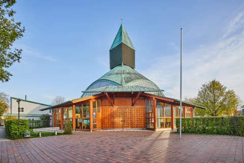 Gemeinde Altötting Landkreis Altötting Evangelisch Lutherisches Stadtpfarramt Kirche (Dirschl Johann) Deutschland AÖ